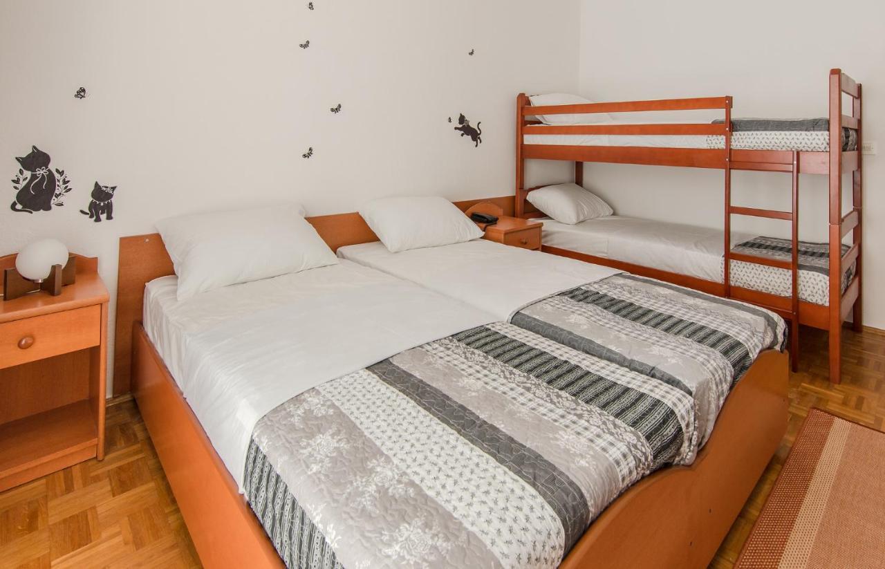 Hotel Barba Starigrad Paklenica Εξωτερικό φωτογραφία