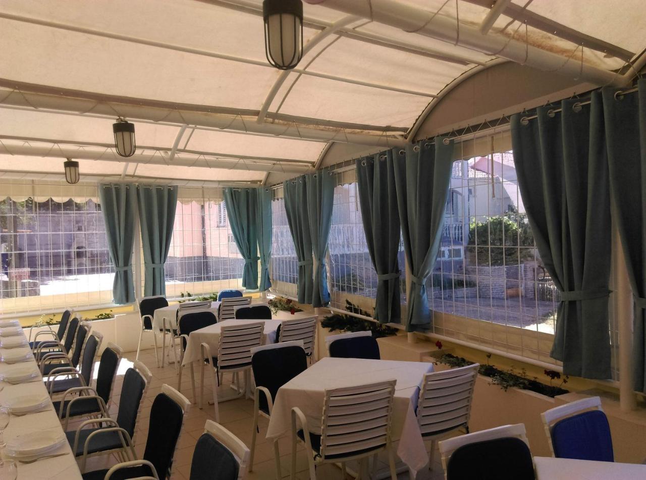 Hotel Barba Starigrad Paklenica Εξωτερικό φωτογραφία