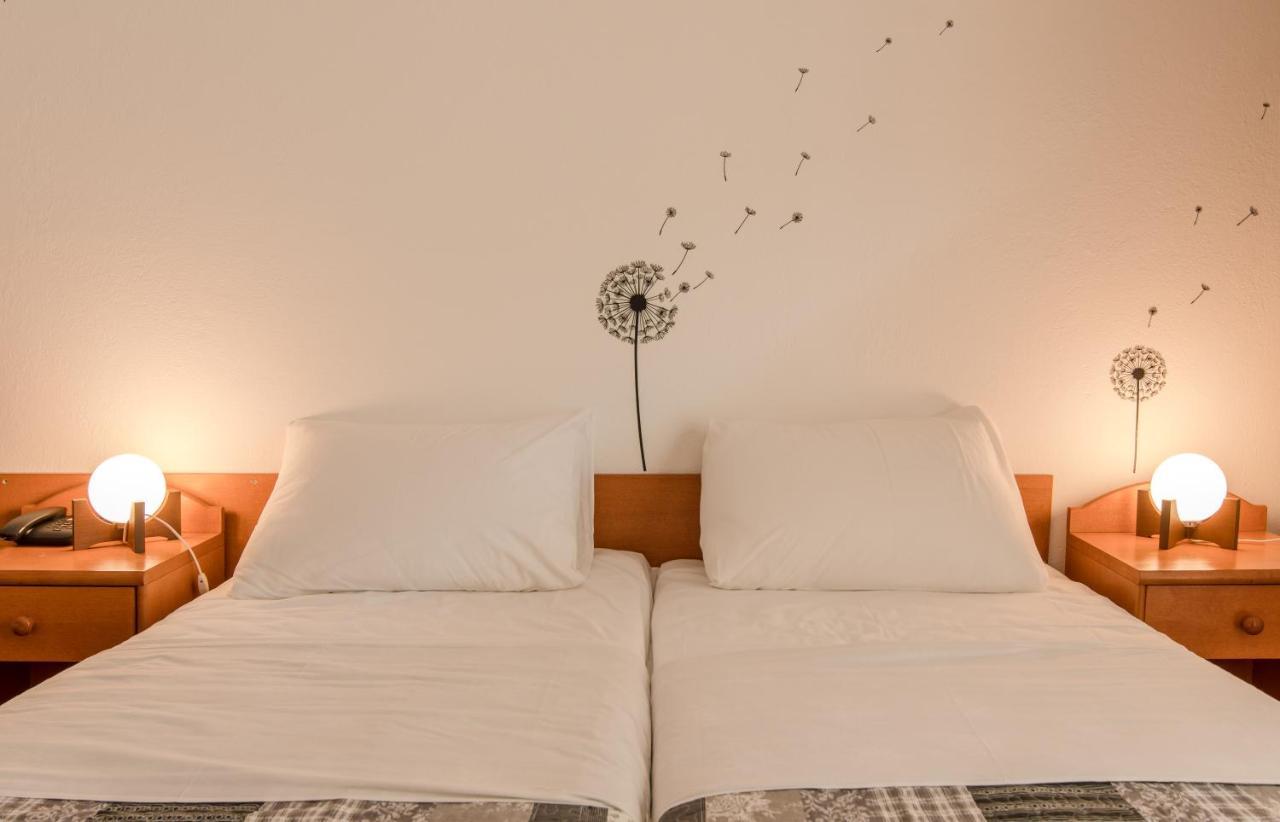 Hotel Barba Starigrad Paklenica Εξωτερικό φωτογραφία